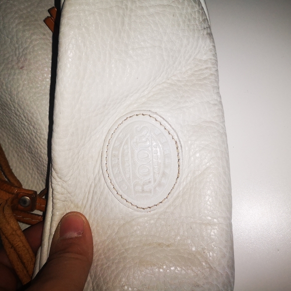 Vintage Roots leather crossbody bag - Picture 5 of 14